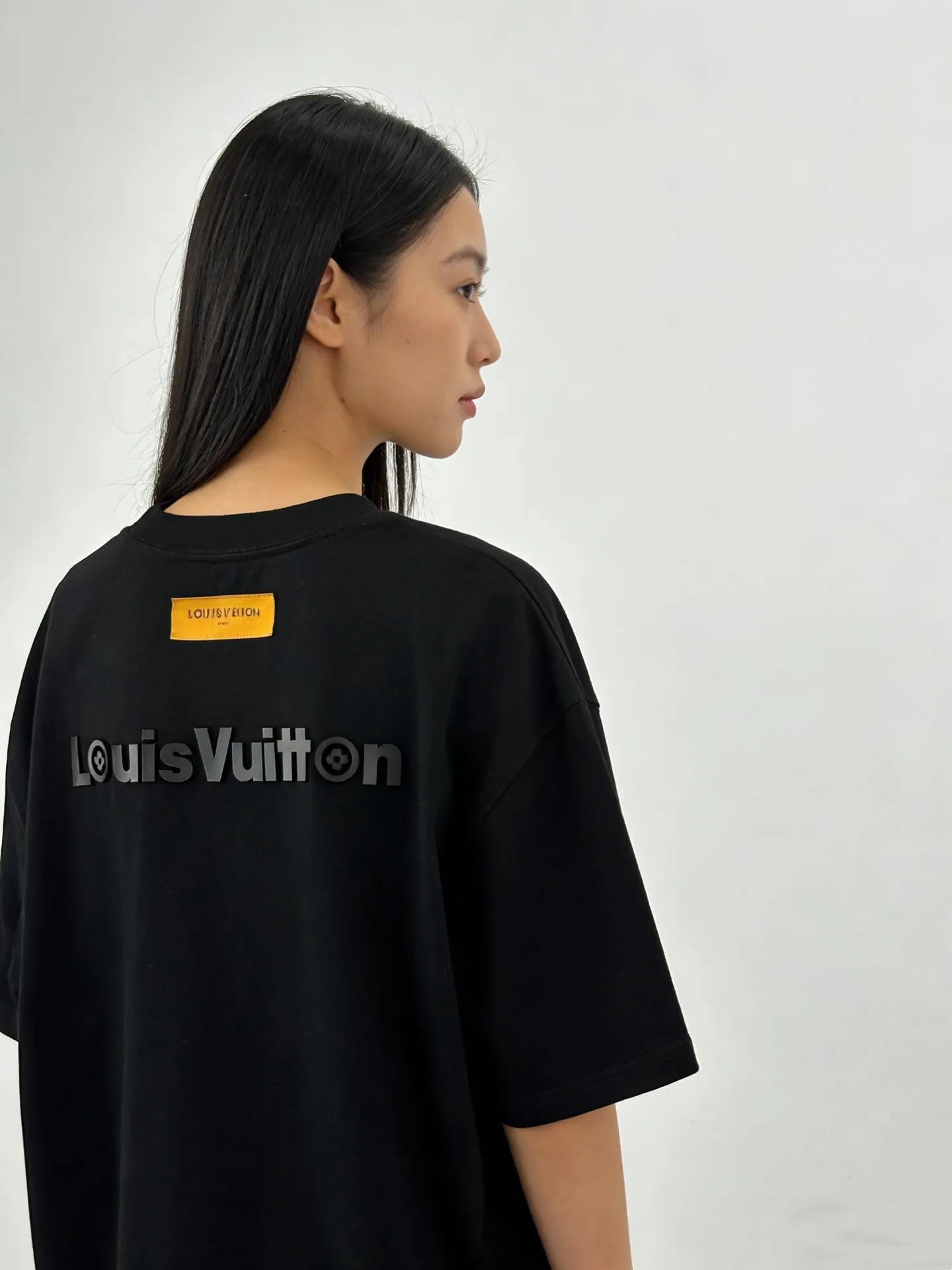 Louis Vuitton/ logo